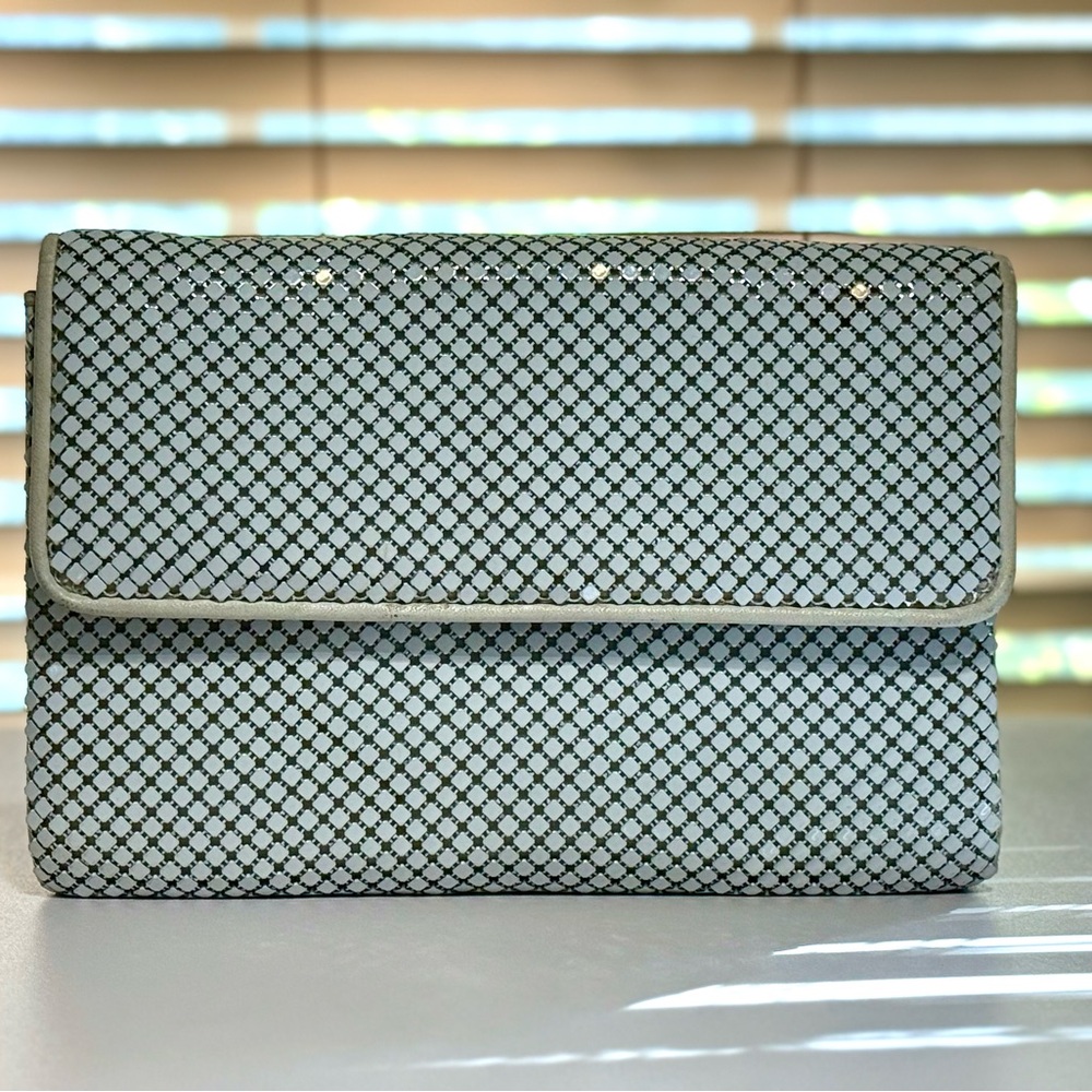 Vintage Whiting & Davis White Mesh Crossbody / Clutch (1970s Hong Kong)